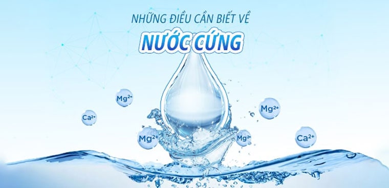 Tại sao nước cứng lại gây ra các vết ố trên bồn tắm và vòi sen, làm sao để tránh được điều này?